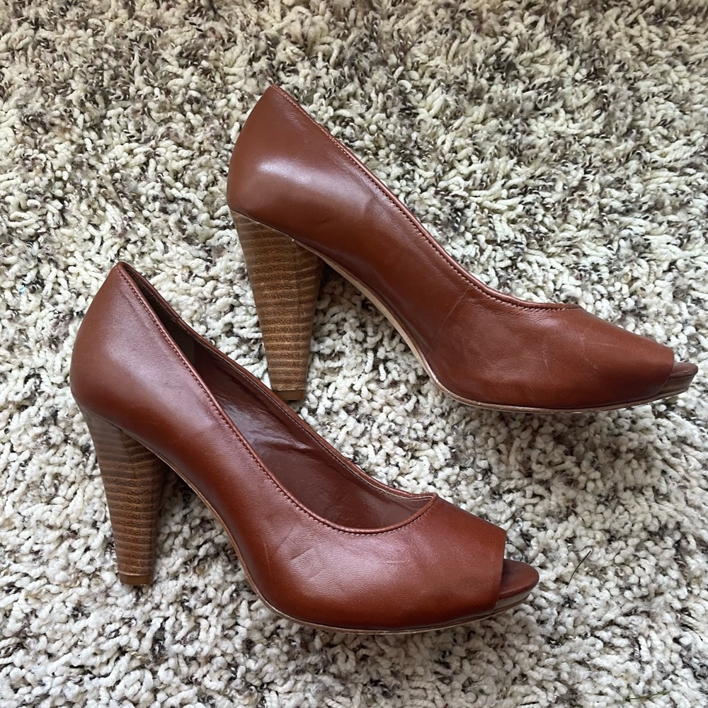 Antonio Melani Heels Size 7